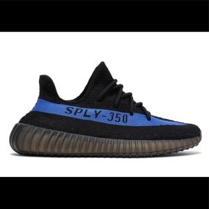 2022
Yeezy Boost 350 V2 'Dazzling Blue'